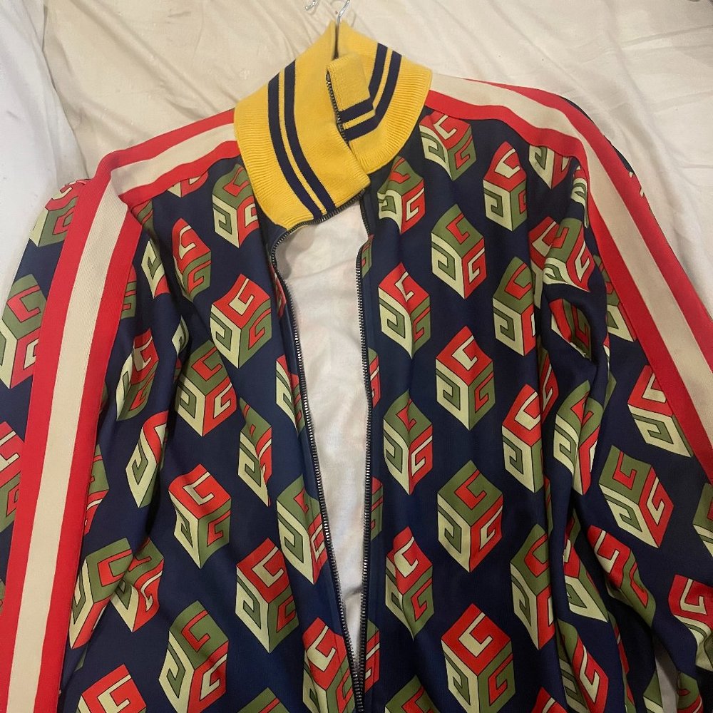 gucci zip up